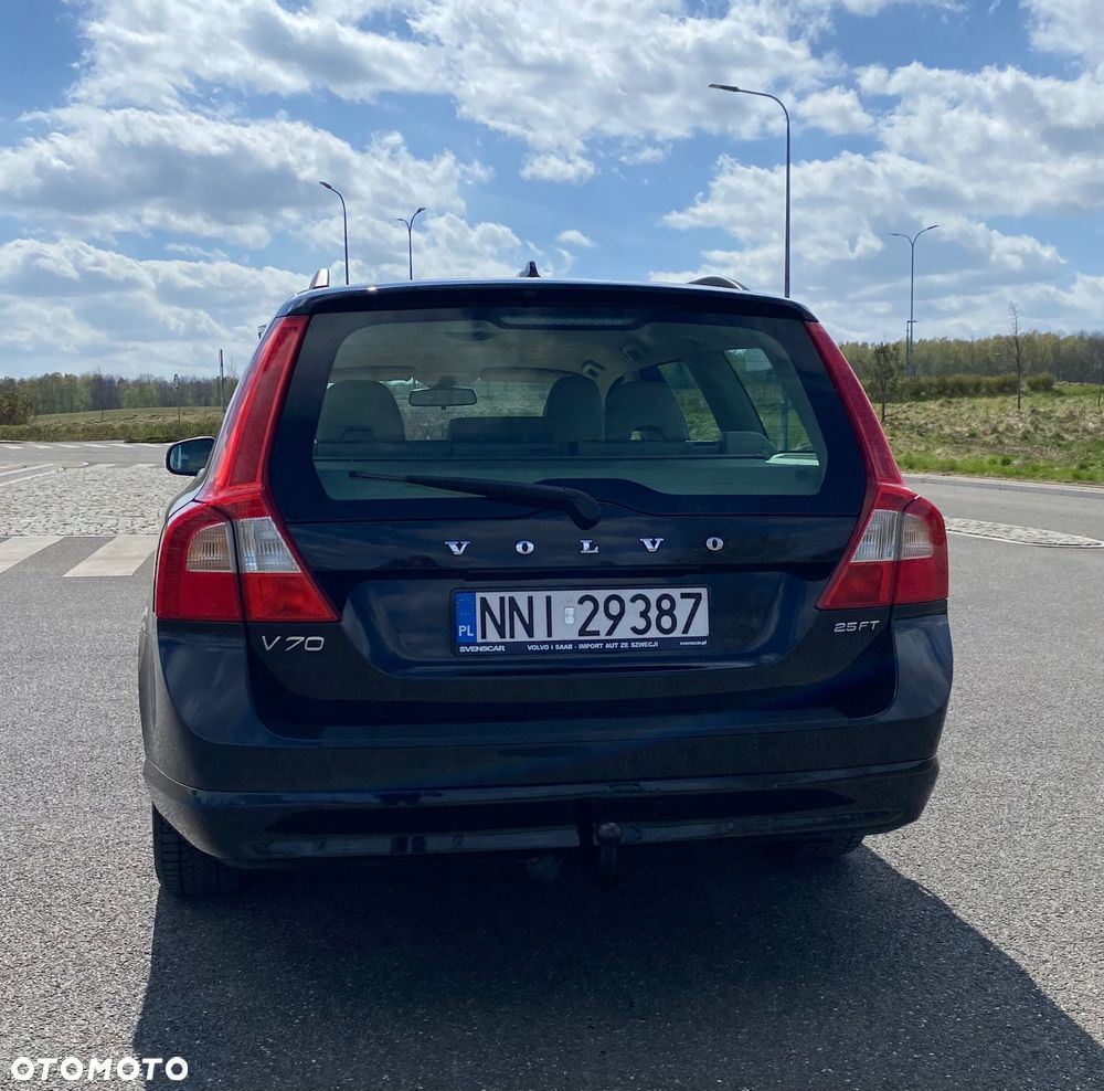 Volvo V70 2.5T Momentum - 4