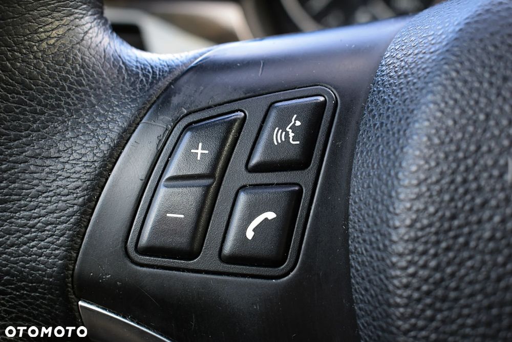 BMW Seria 3 325d - 10