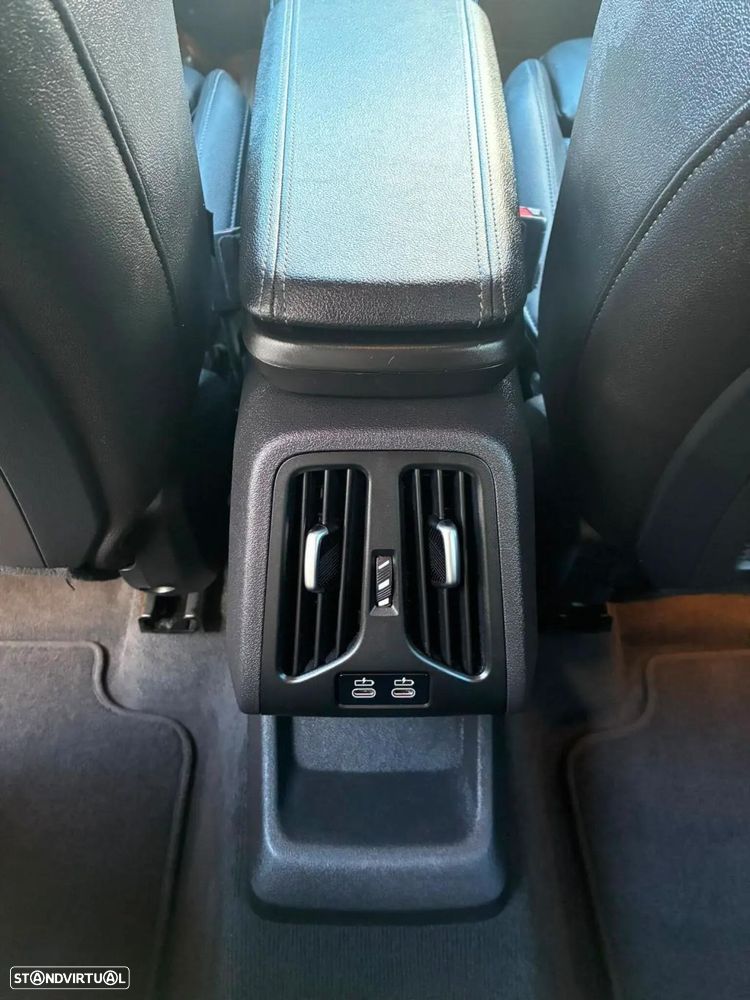 BMW 218 Active Tourer - 32