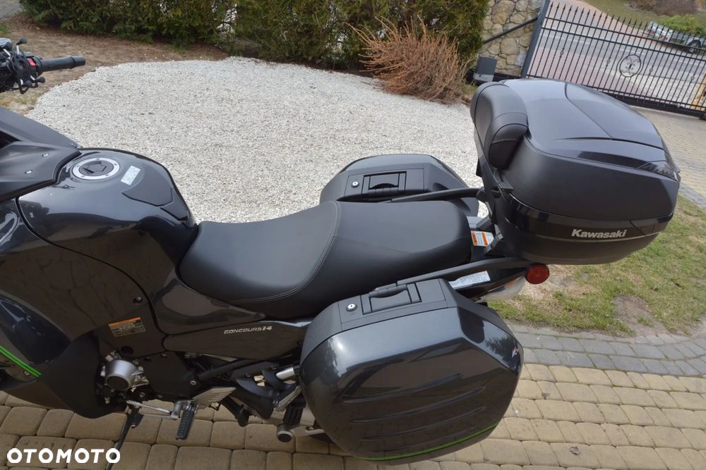 Kawasaki GTR - 7