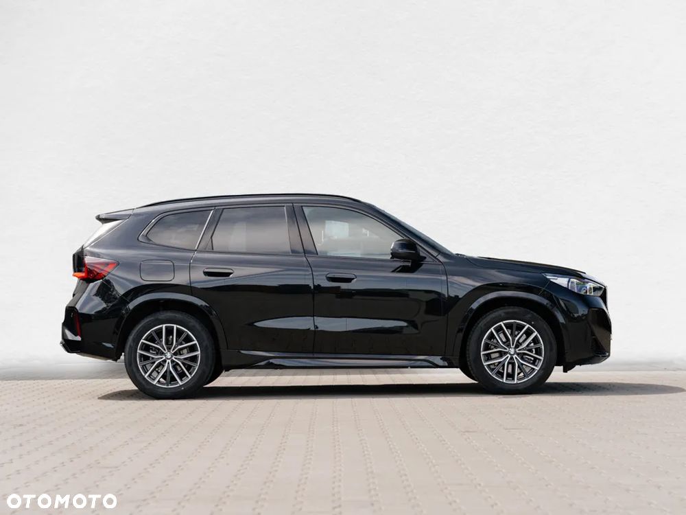 BMW X1 sDrive20i mHEV - 4