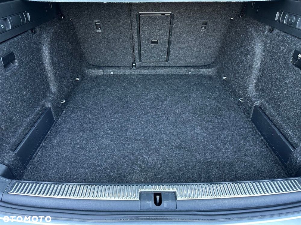 Skoda Superb 1.5 TSI Ambition DSG - 9