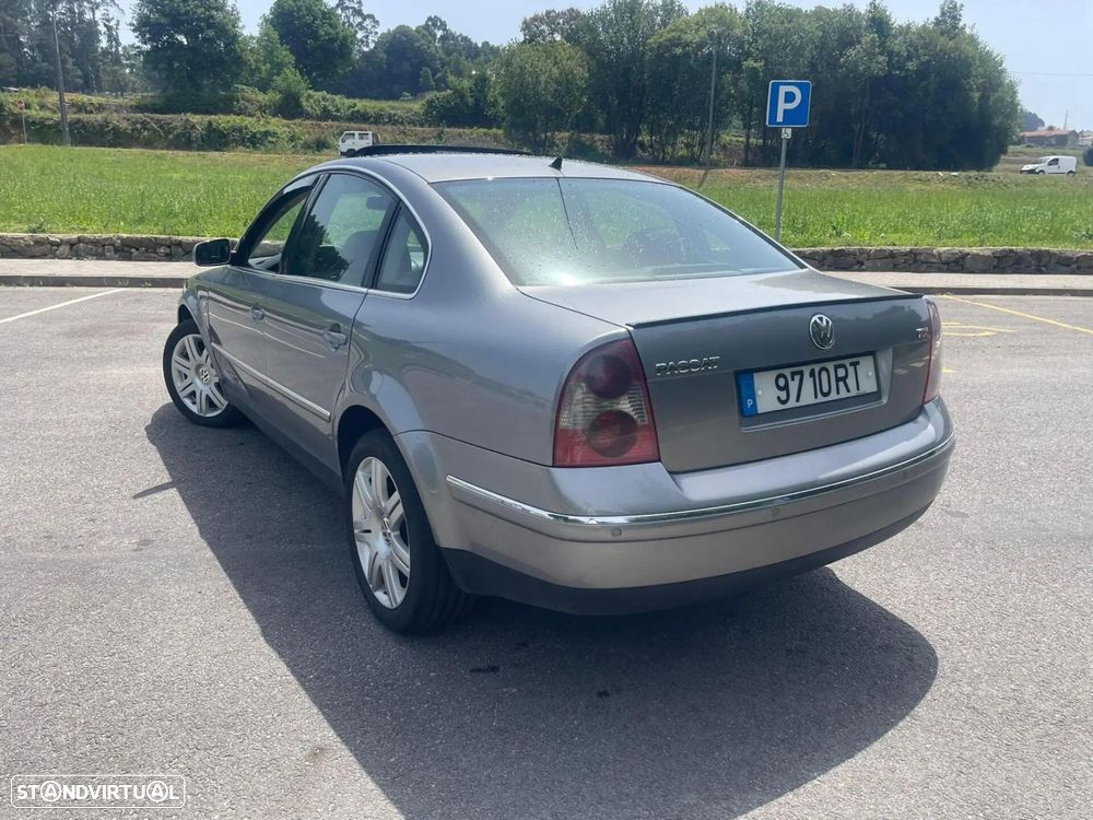 VW Passat - 18