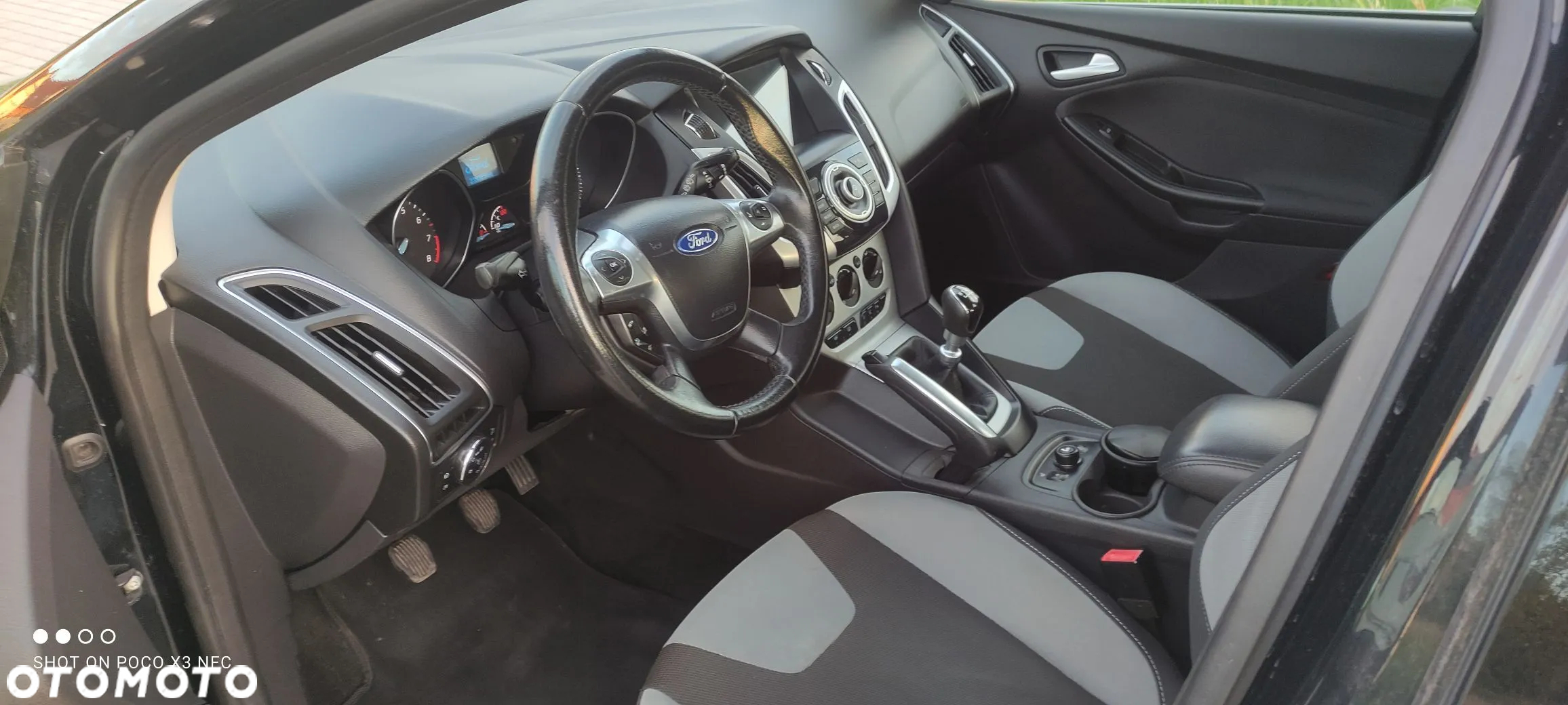 Ford Focus 1.6 EcoBoost Titanium - 13