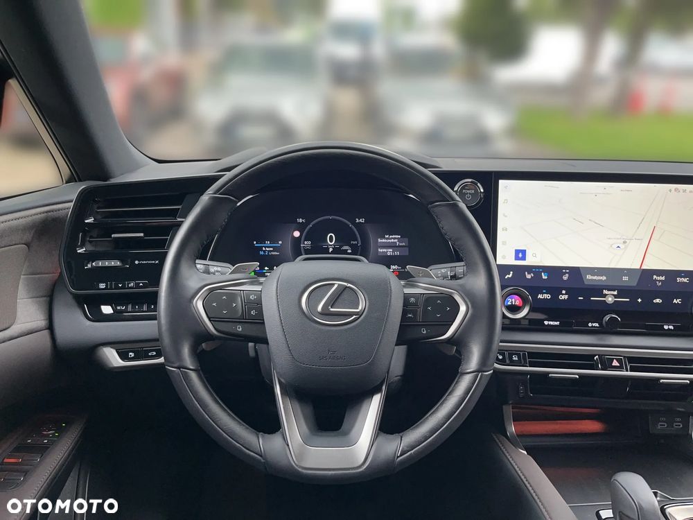Lexus RX 450h+ Omotenashi - 7