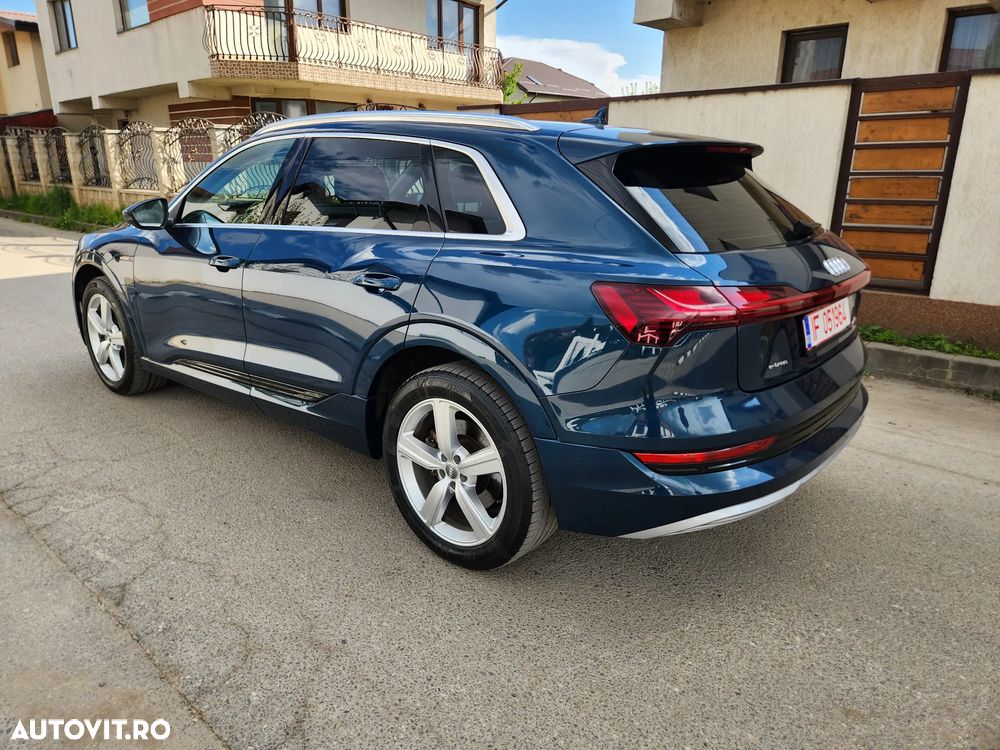 Audi e-tron 50 quattro Advanced - 13
