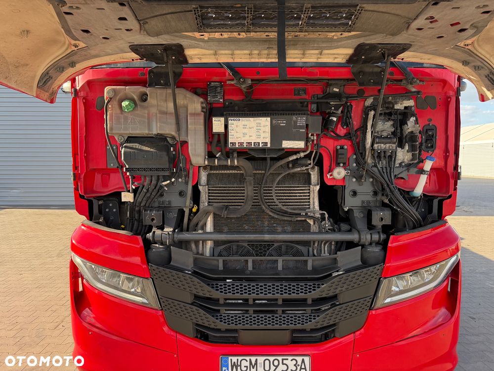 Iveco S-Way - 15