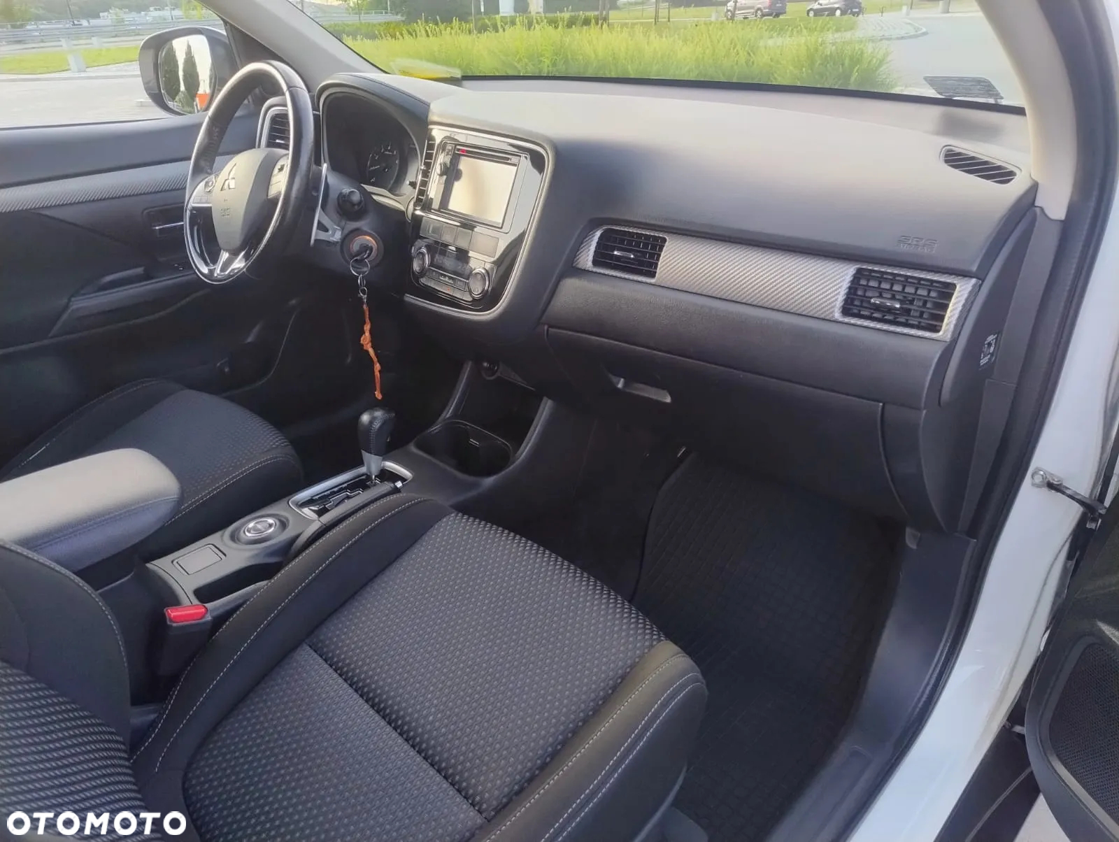 Mitsubishi Outlander 2.0 Intense 4WD CVT - 21