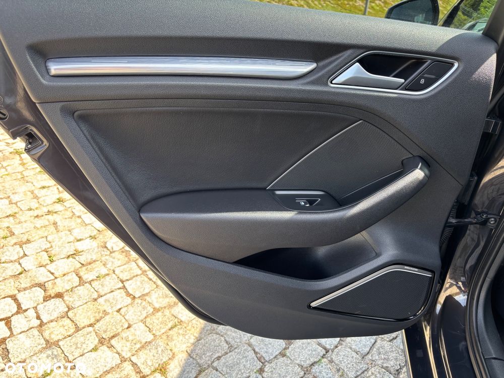 Audi A3 Limousine 1.6 TDI (clean diesel) Ambiente - 15