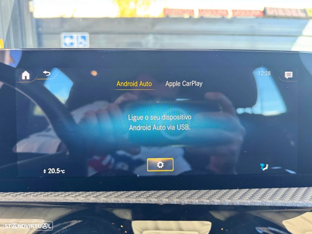 Mercedes-Benz CLA 180 d Shooting Brake 7G-DCT - 29