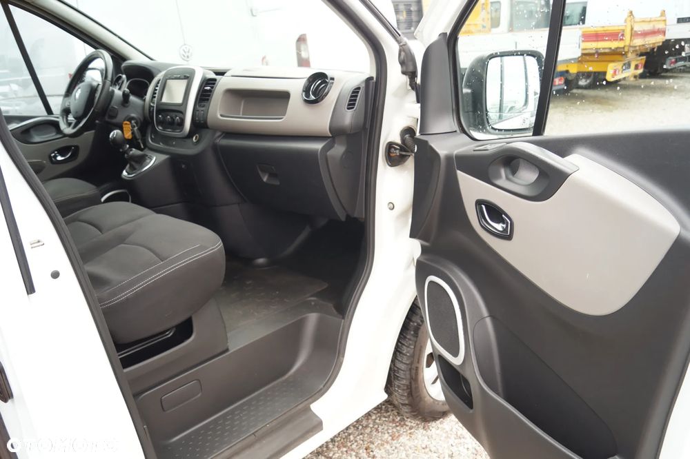 Renault Trafic - 20