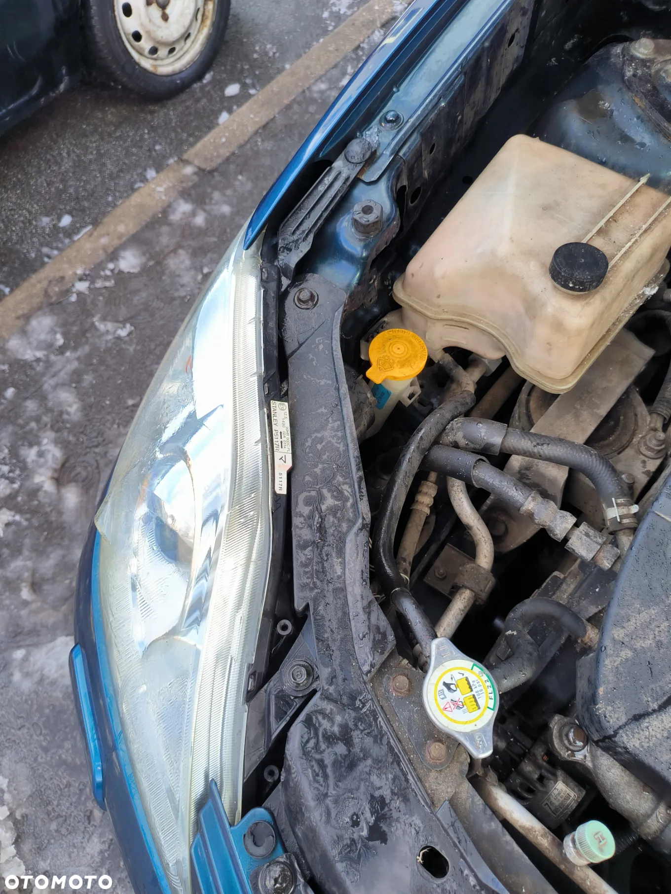 Lampa xenon prawa przednia Mazda 5 I 32C - 2