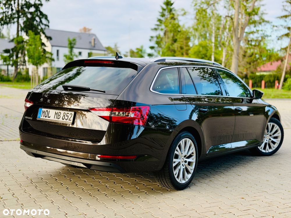 Skoda Superb 2.0 TDI DSG Style - 30