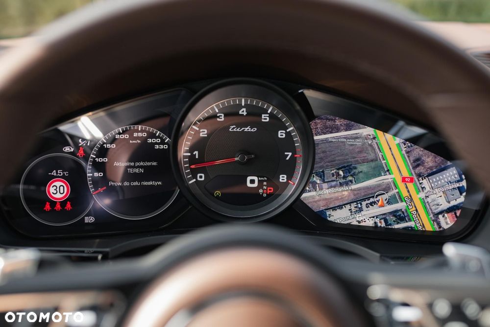 Porsche Cayenne Turbo - 35