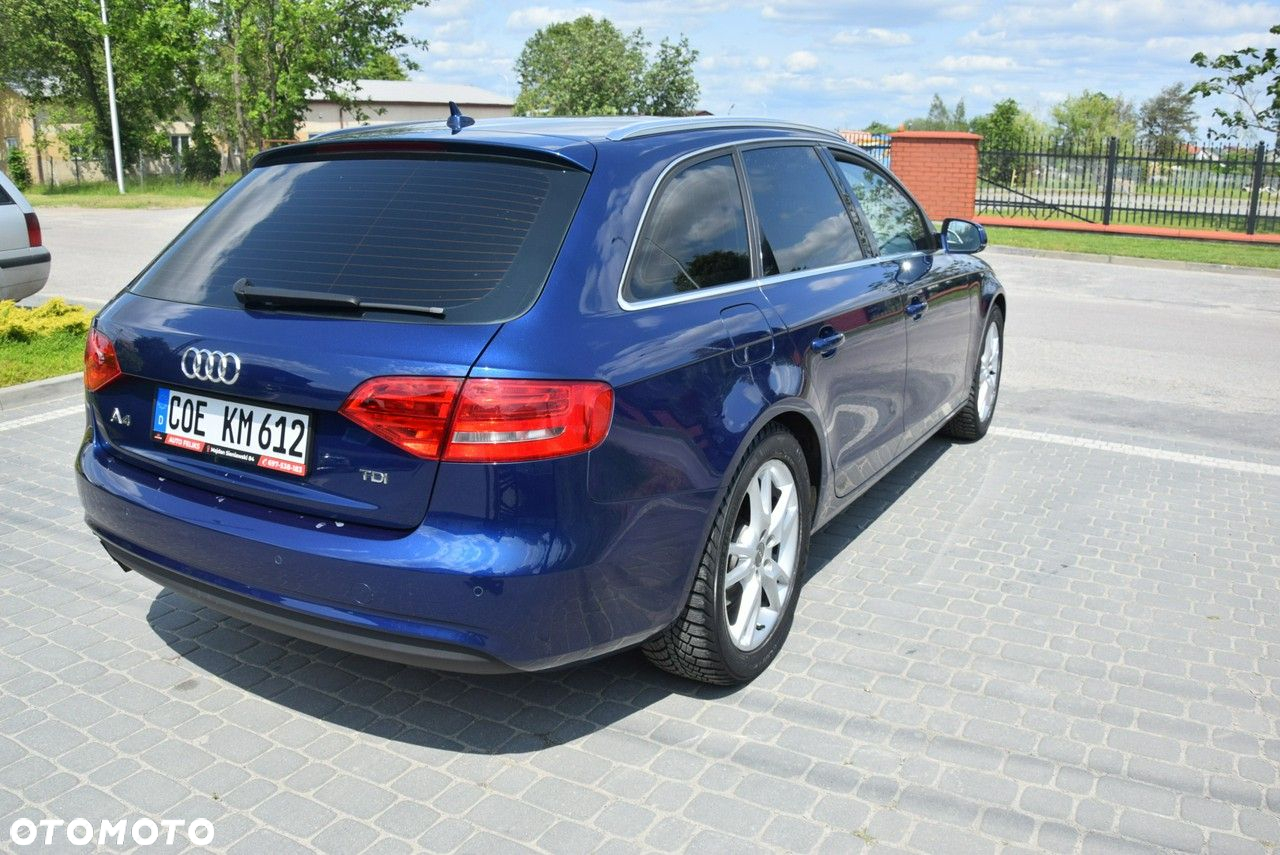 Audi A4 Avant 2.0 TDI DPF Attraction - 11