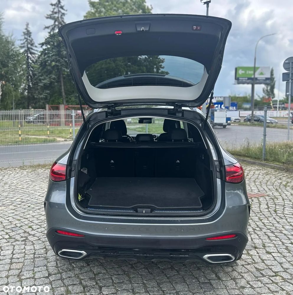 Mercedes-Benz GLC - 9
