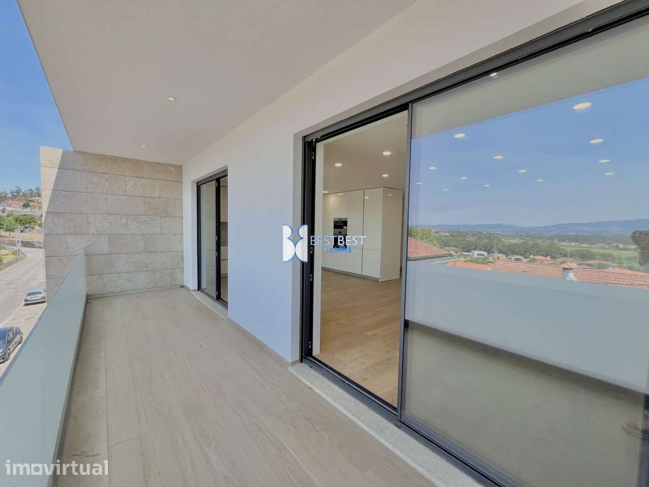 T3 NOVO , GRANDE VARANDA, DESIGN MODERNO, EQUIPADO, AIRO, BARCELOS - Grande imagem: 2/28