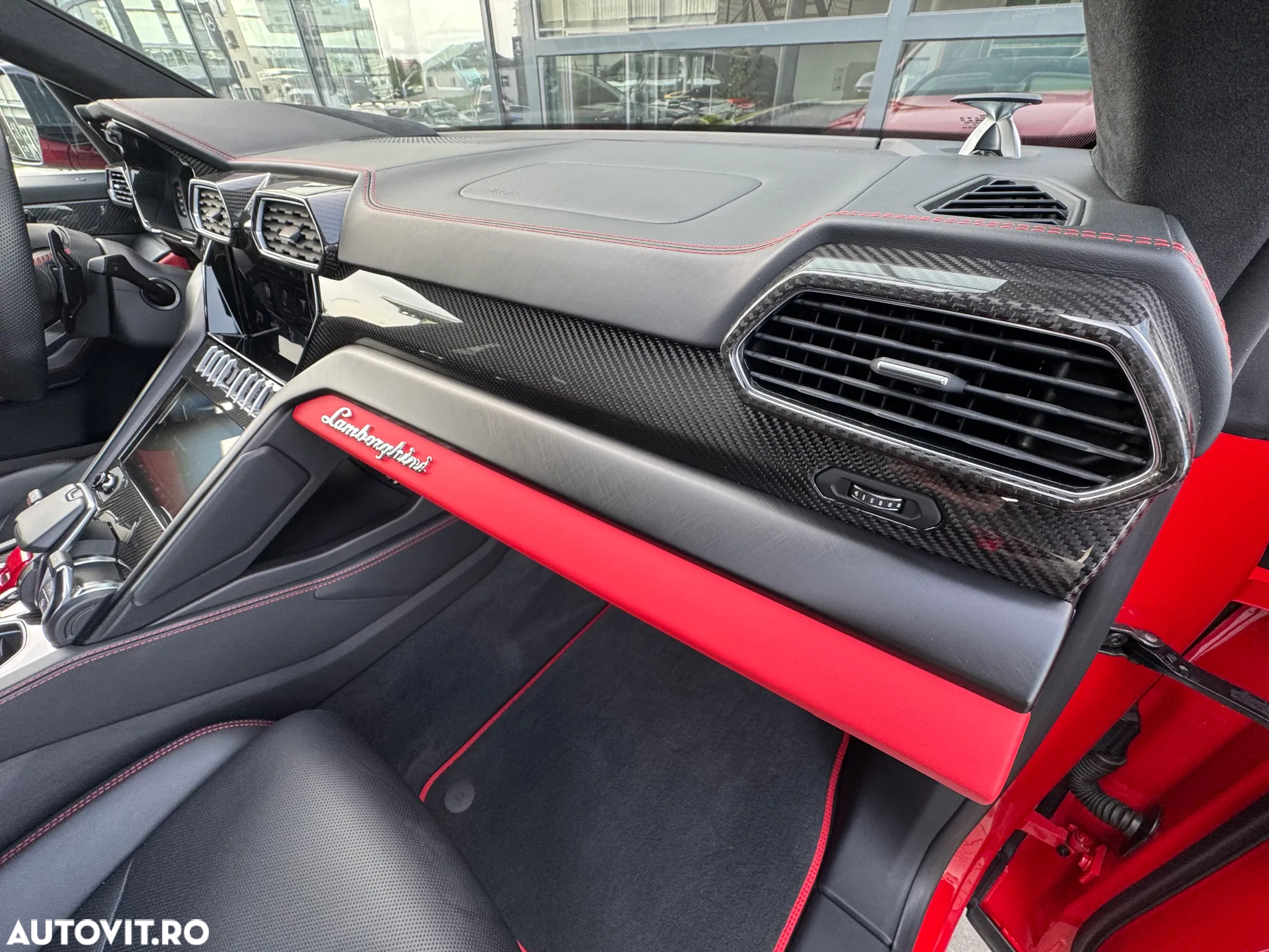 Lamborghini URUS - 23