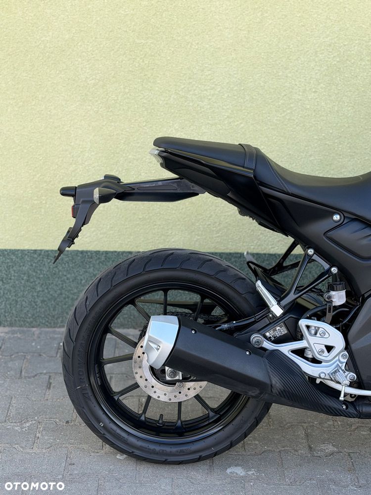 Yamaha MT - 9
