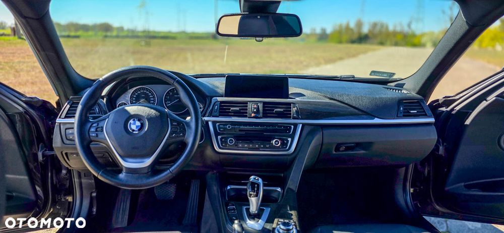 BMW Seria 3 328i Luxury Line - 29
