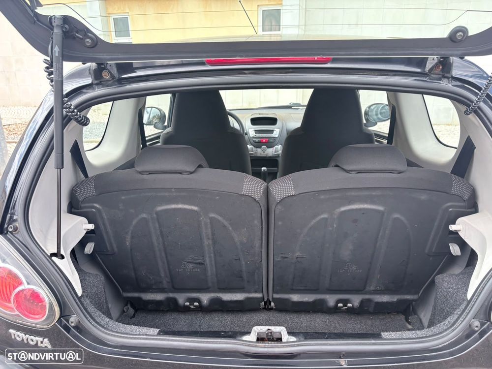 Toyota Aygo City - 3