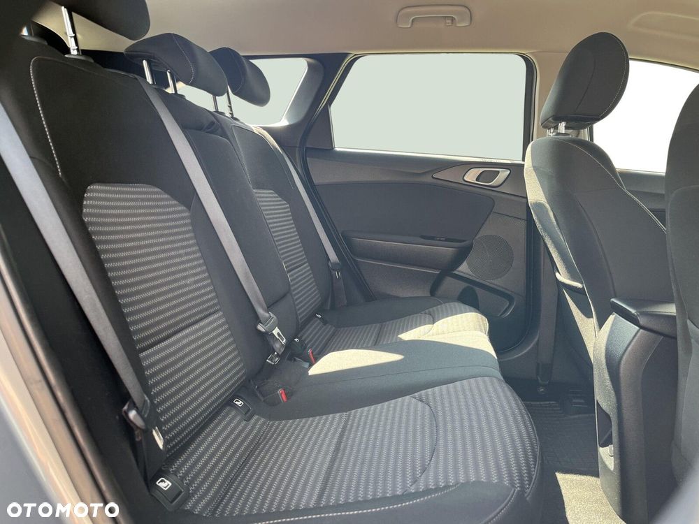 Kia Ceed - 20