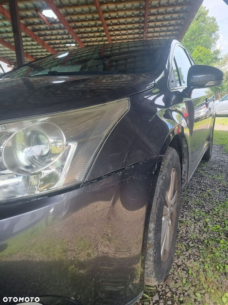 Toyota Avensis - 22