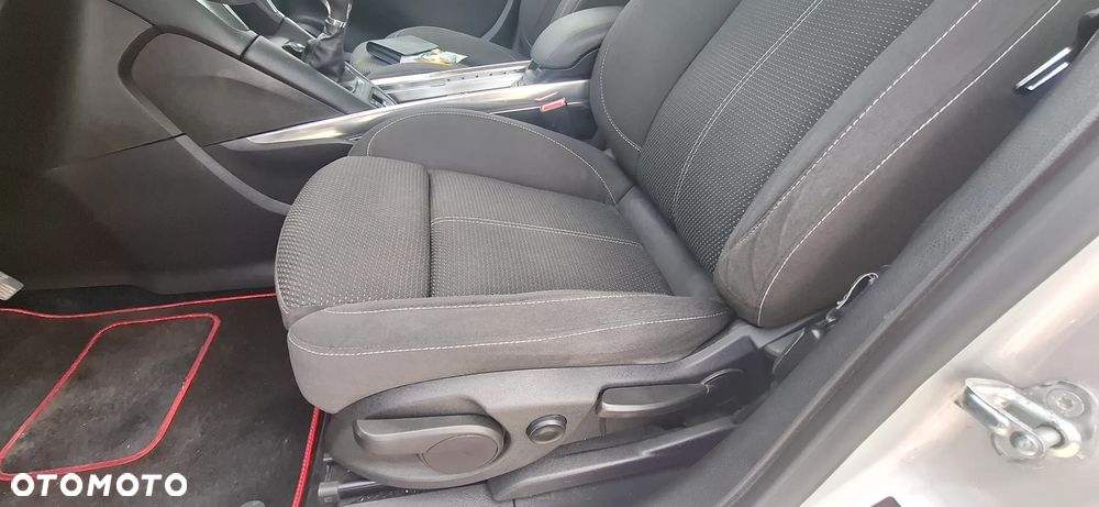 Opel Zafira Tourer 2.0 CDTI Sport - 30