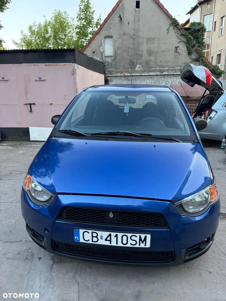 Mitsubishi Colt - 2