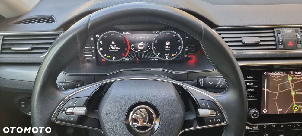 Skoda Superb 2.0 TDI SCR Style DSG - 20