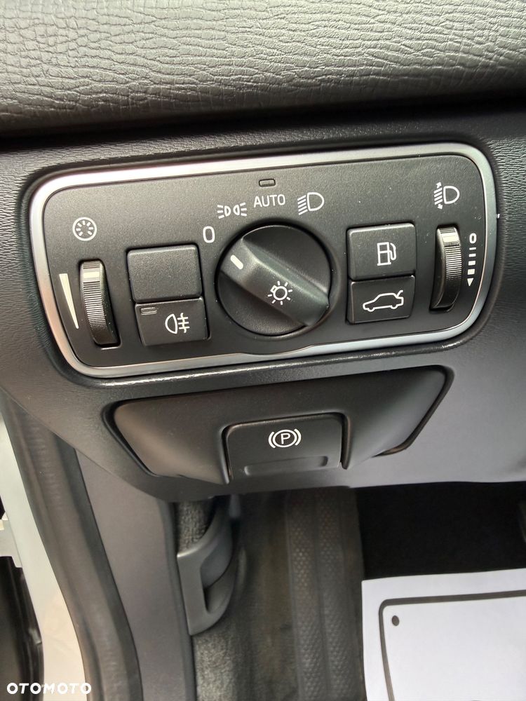 Volvo XC 60 D3 Geartronic Momentum - 21