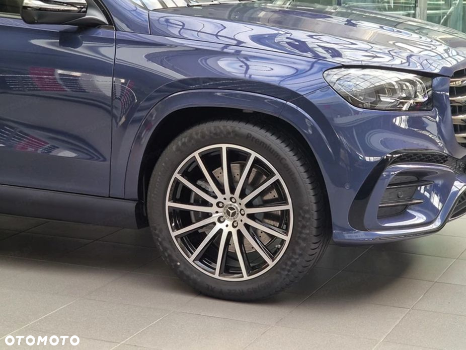 Mercedes-Benz GLS - 16