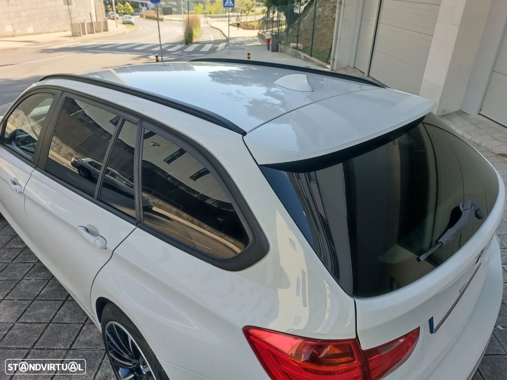 BMW 318 d Sport Line - 12