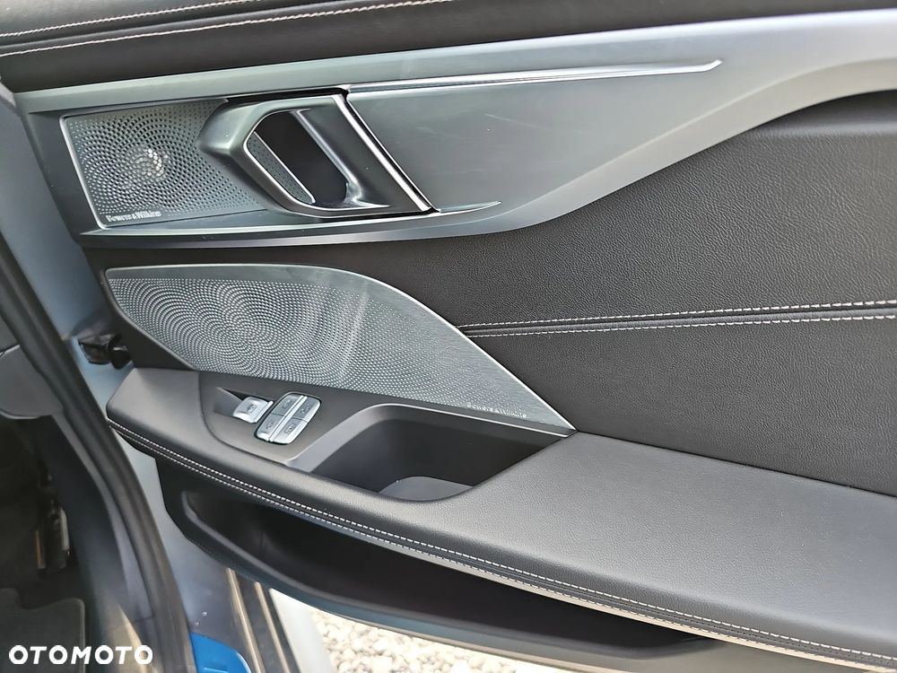BMW Seria 8 M850i xDrive - 22