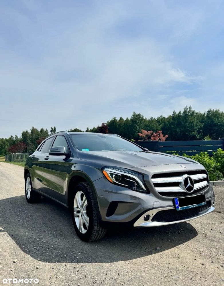 Mercedes-Benz GLA 250 4-Matic - 24