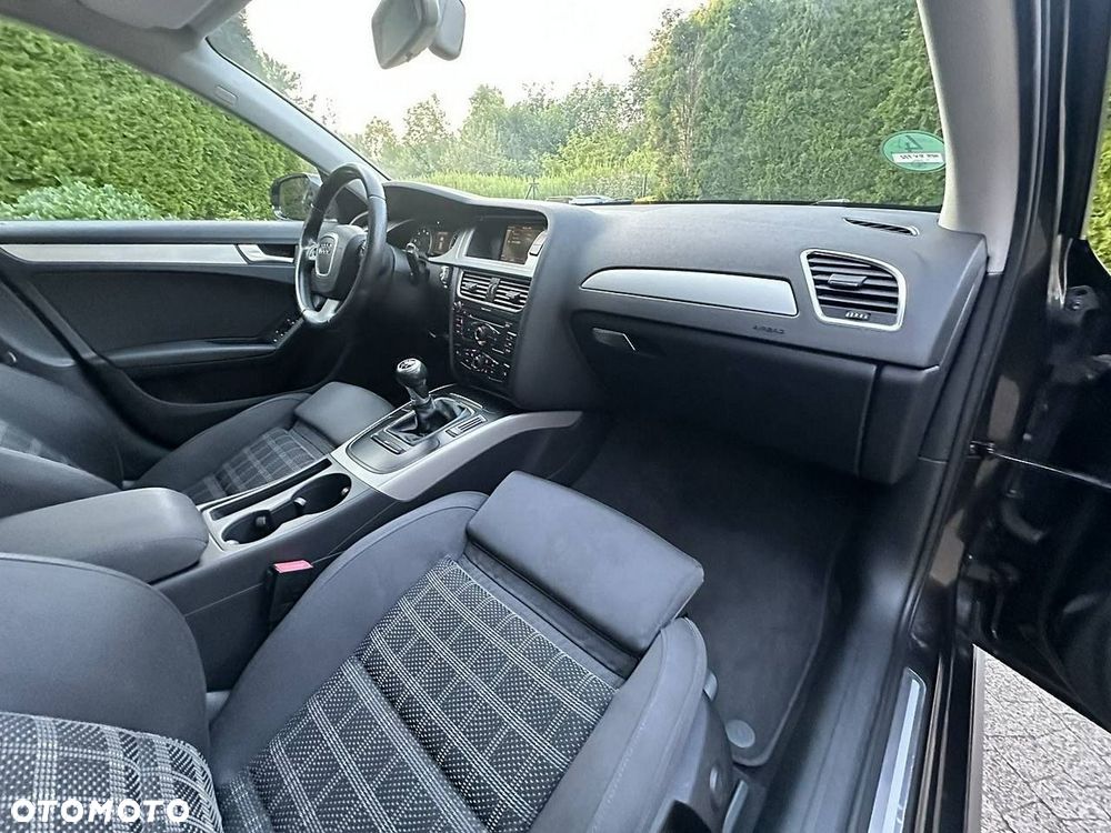 Audi A4 Avant - 8
