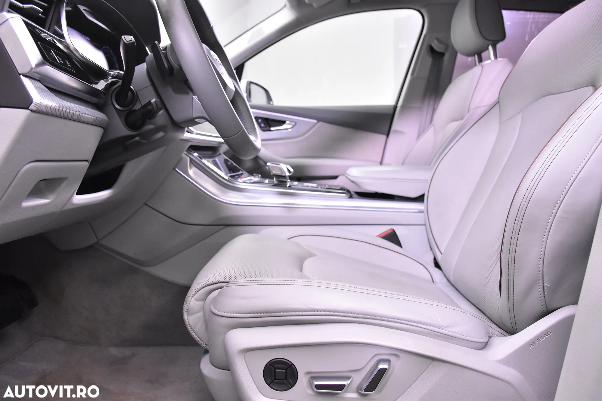 Audi Q7 55 TFSI quattro Tiptronic - 23