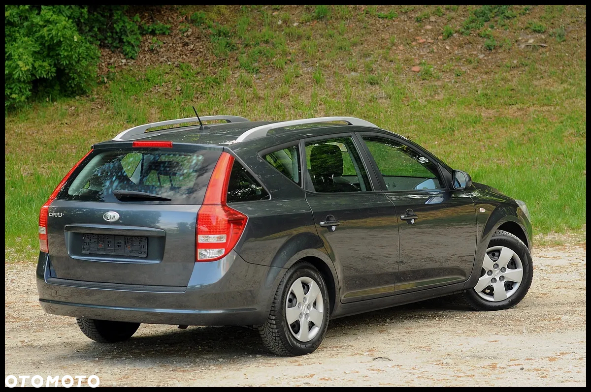Kia Ceed - 19