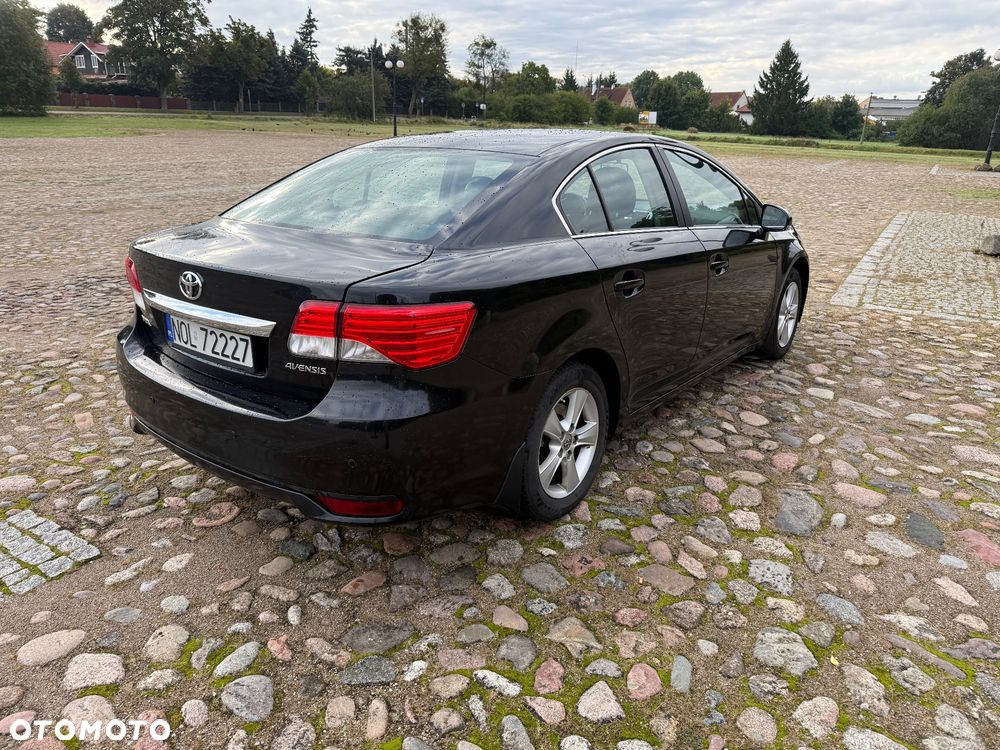 Toyota Avensis 2.0 D-4D Sol - 4
