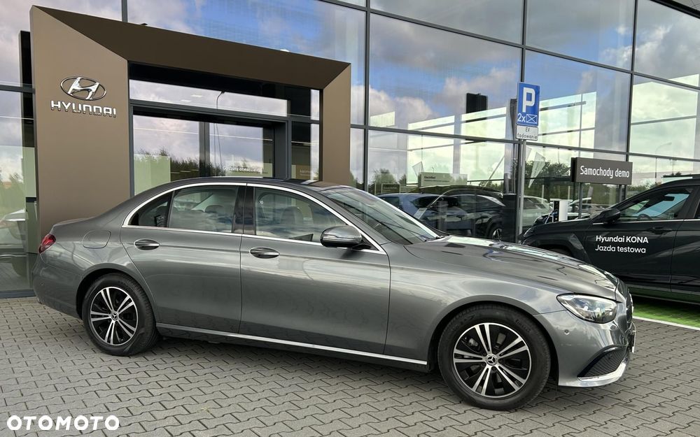Mercedes-Benz Klasa E 220 d 4-Matic Avantgarde - 6