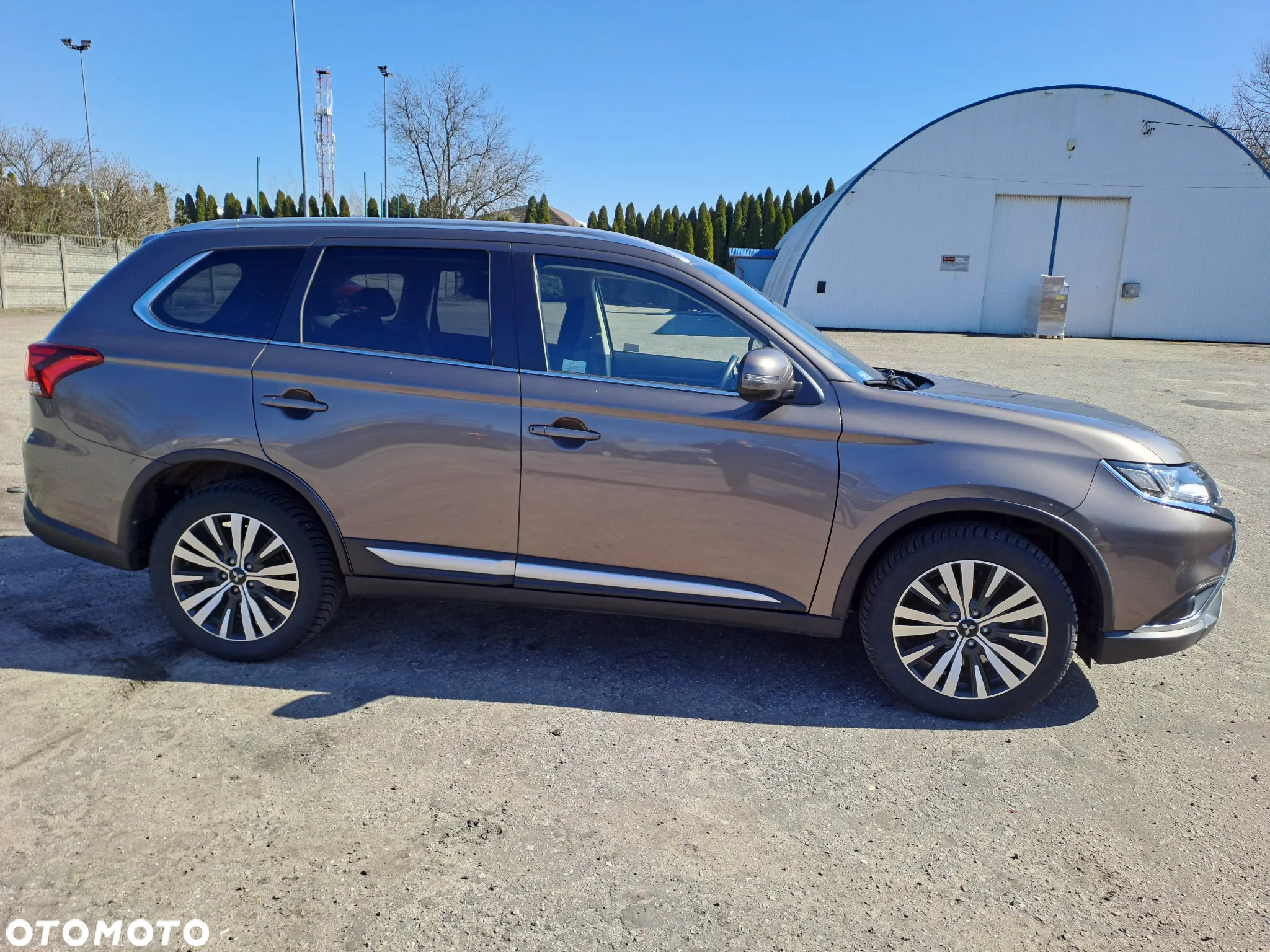 Mitsubishi Outlander 2.0 Intense 4WD CVT - 3