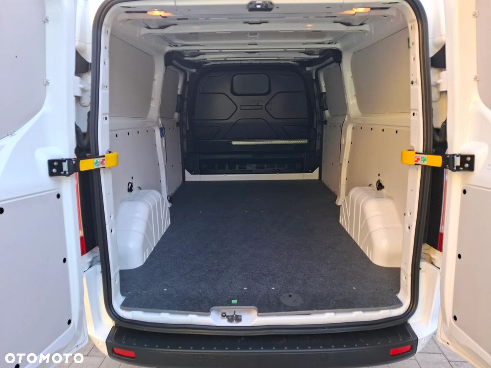 Ford TRANSIT CUSTOM - 31