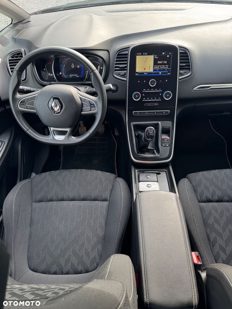 Renault Scenic - 27