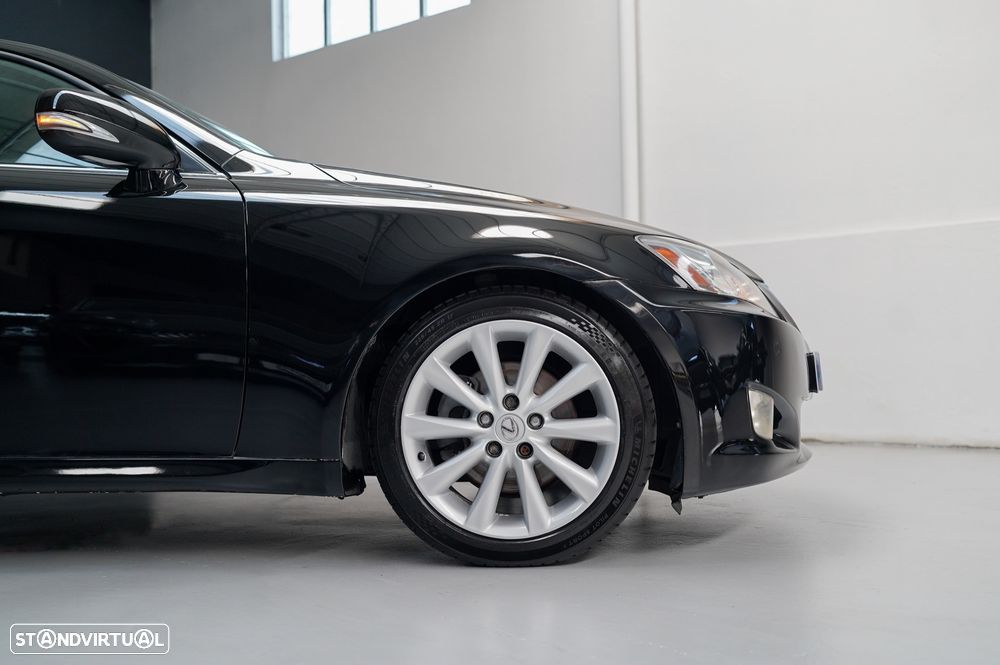 Lexus IS 220 d P.Executive 2G - 7