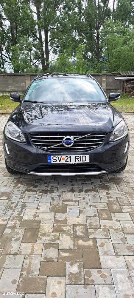 Volvo XC 60 D4AWD Momentum - 1