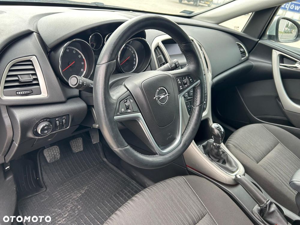 Opel Astra 1.4 T Enjoy - 18