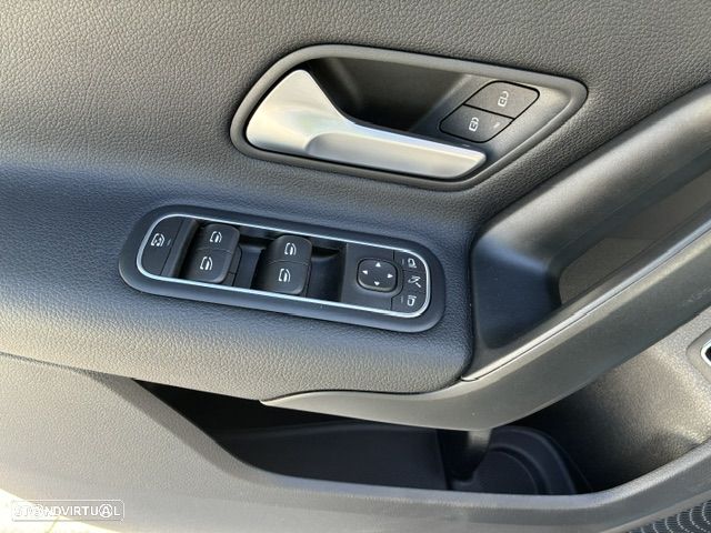 Mercedes-Benz A 180 Limousine d Style Plus Aut. - 33