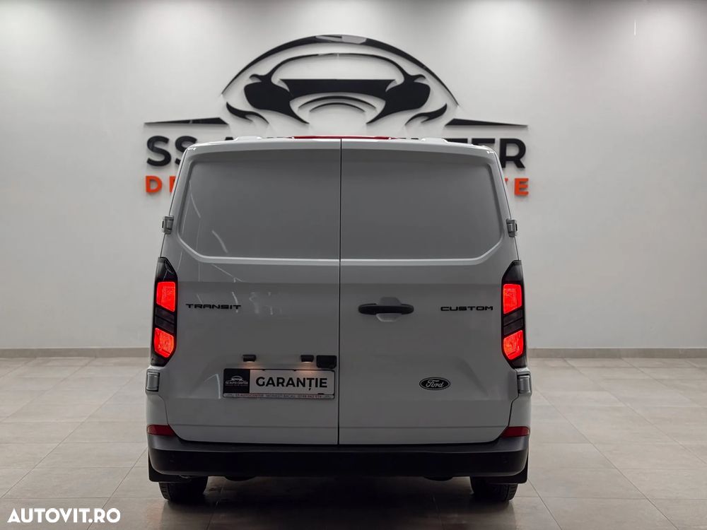Ford TRANSIT CUSTOM L2 - 12