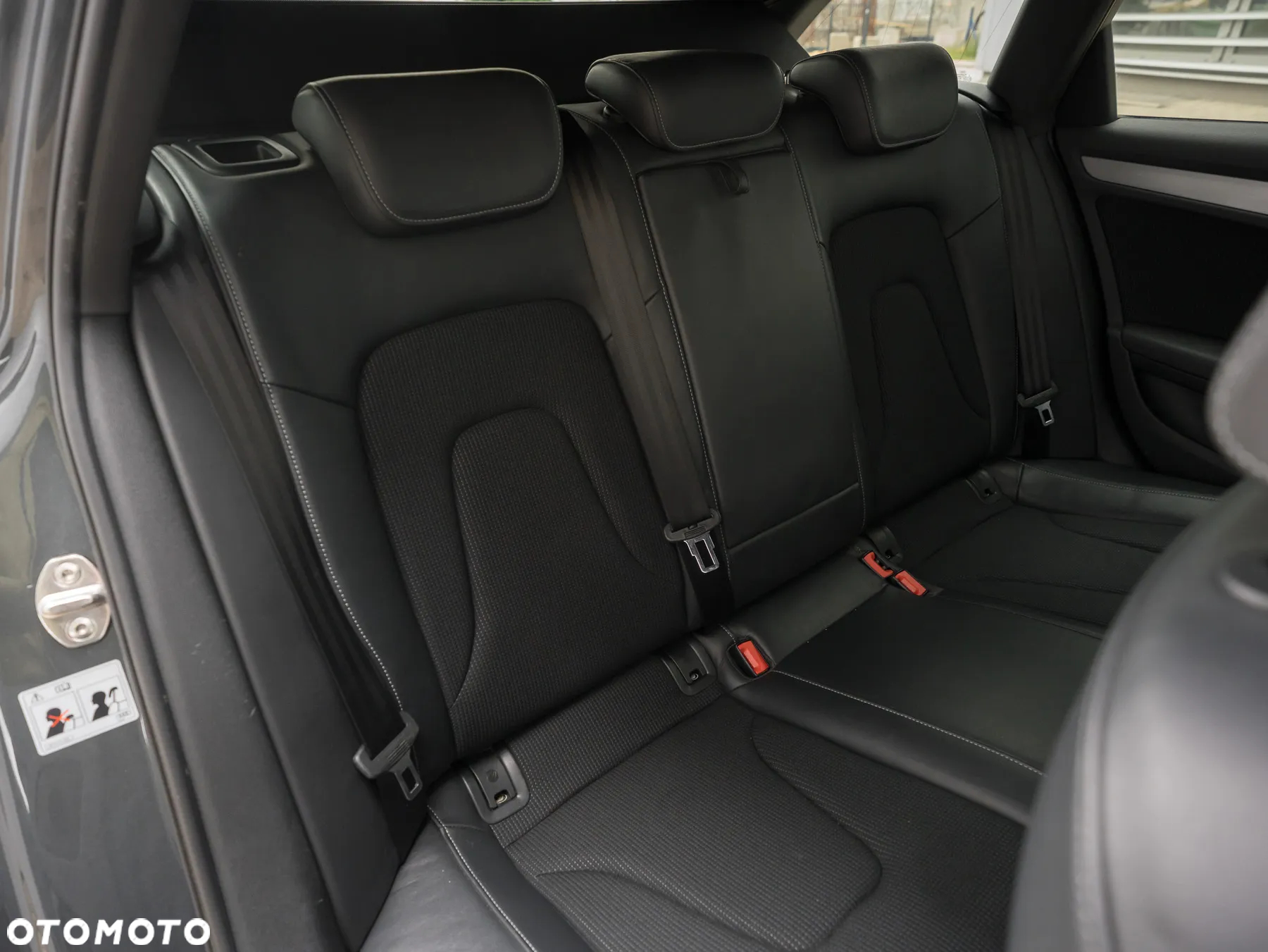 Audi A4 Avant 2.0 TDI DPF quattro S tronic S line Sportpaket - 30