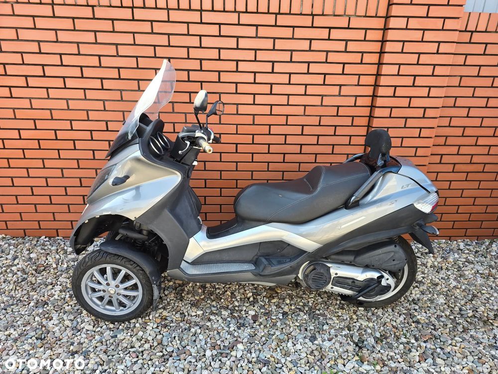 Piaggio MP-3 - 22